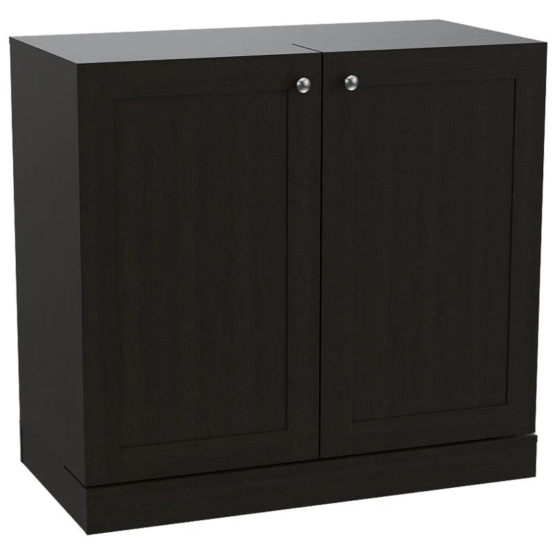 Bar Normandia, Wengue y Negro, de dos puertas batientes y múltiples entrepaños