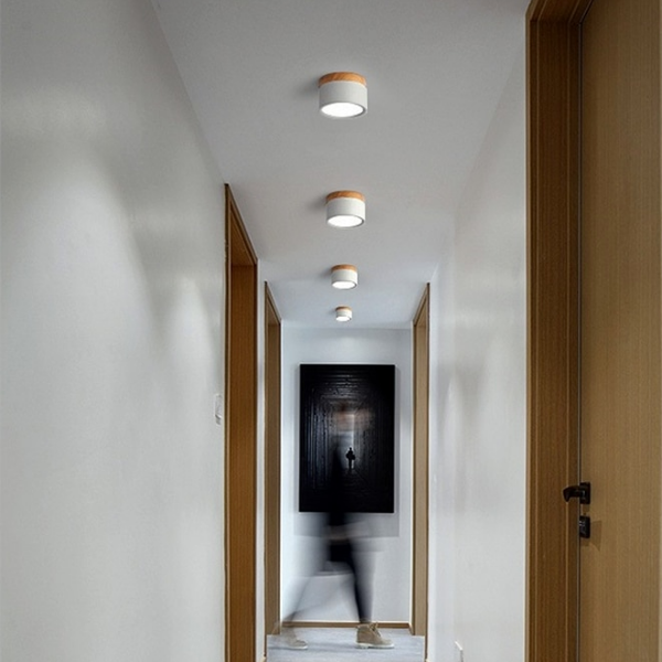 Foco LED Sobrepuesto Blanco y Madera 7W Luz Fría 6000K